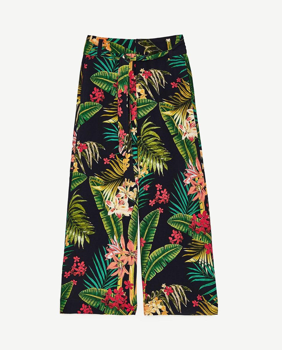 El paraíso 'made in' Zara: Pantalón con estampado tropical (29,95 euros)