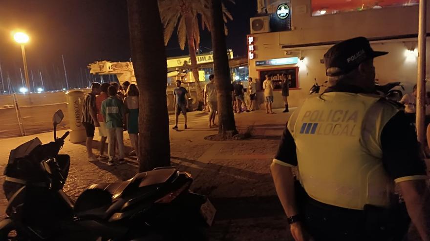 Dispositivo de la Policía Local de Palma para evitar ruidos en el Paseo Marítimo