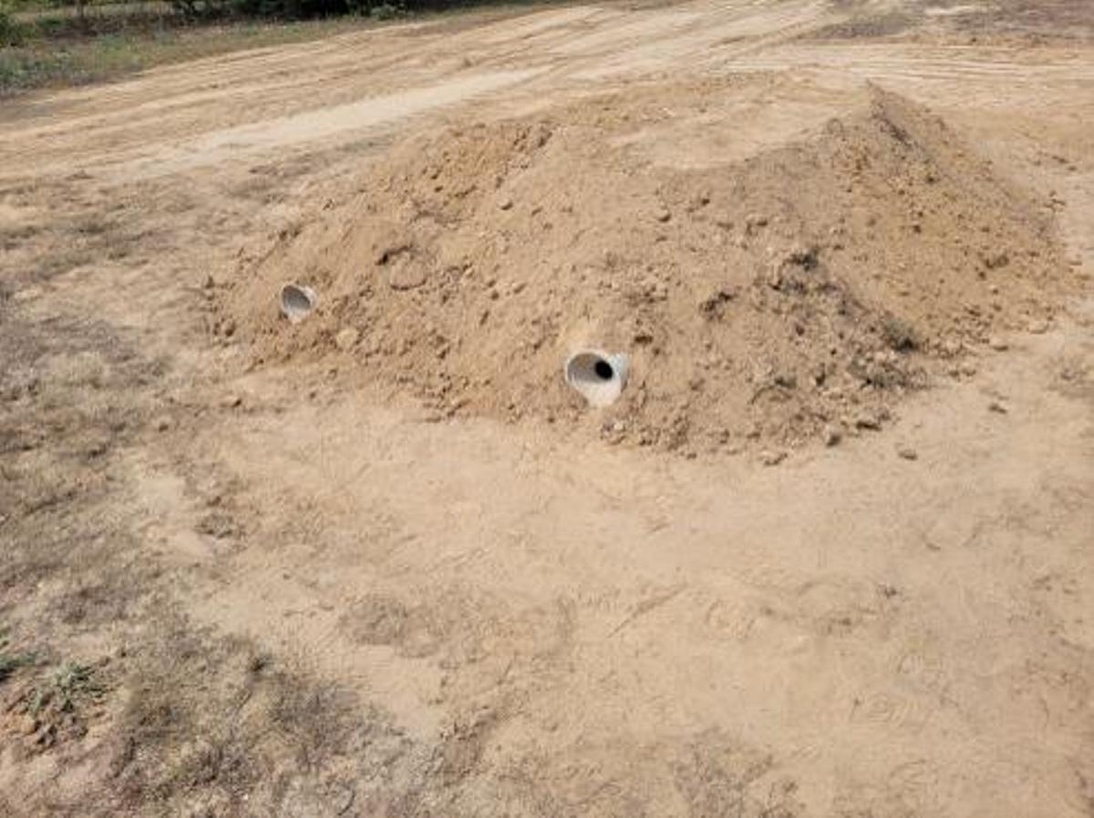 Nuevo refugio artificial creado en Extremadura para favorecer las poblaciones de conejos silvestres.