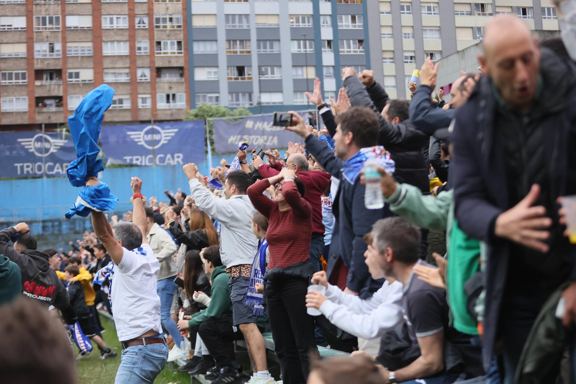 EN IMÁGENES: La final por el ascenso entre Avilés y Rayo Majadahonda vivida en el Suárez Puerta