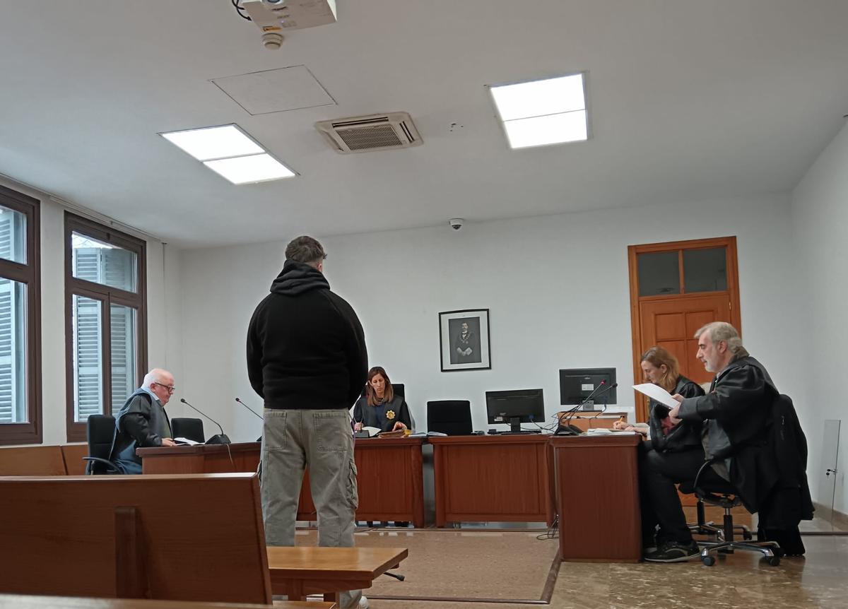 El joven condenado, ayer durante el juicio celebrado en Palma.