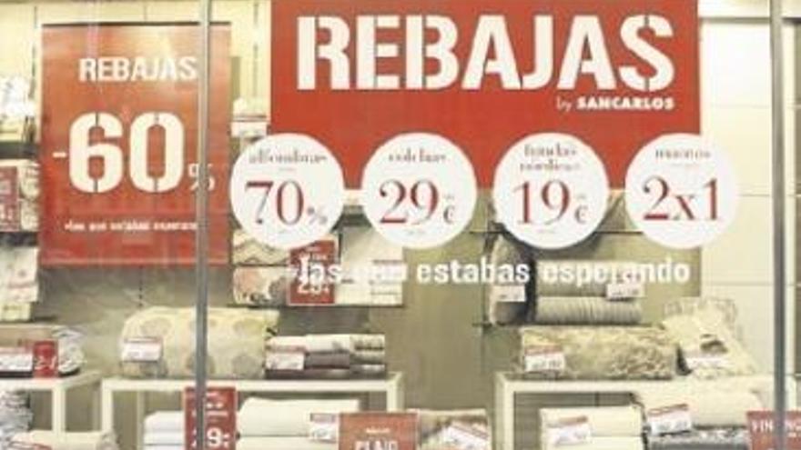 Solo el 45% de las tiendas tienen el cartel de rebajas