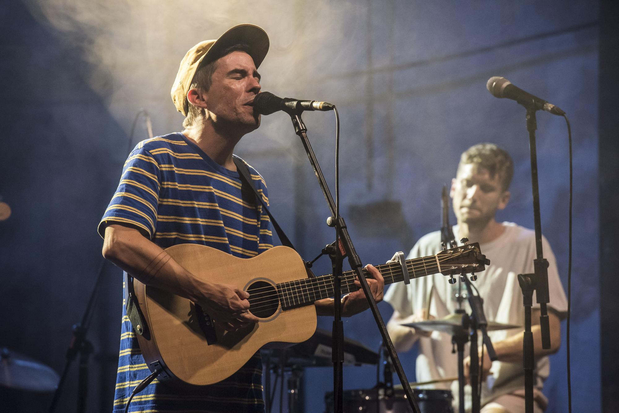 El FABA arrenca a la fàbrica de l’Anònima amb un triple concert Laura Serrat