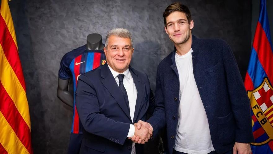 Oficial! Marcos Alonso renova amb el Barça