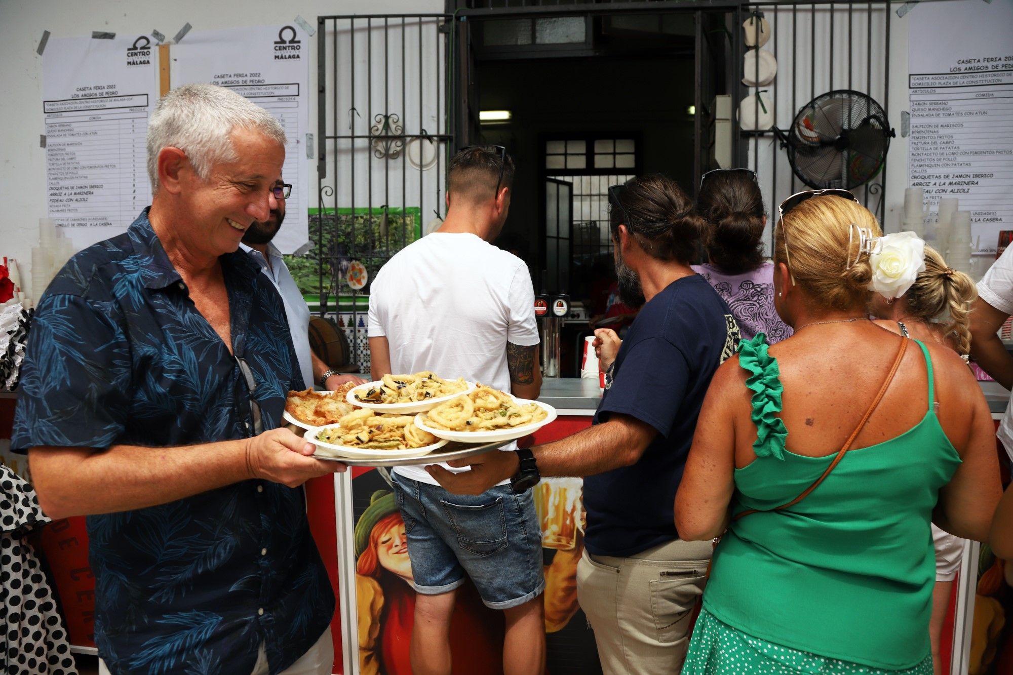 Así se vive la Feria en una caseta del Centro