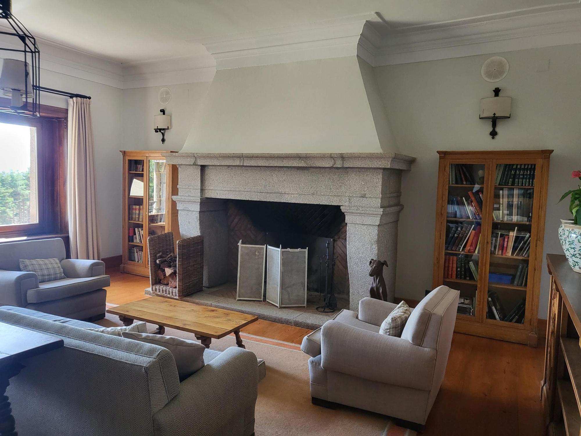 Salón de los Ponentes en el Parador de Gredos