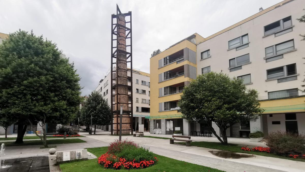 La chimenea de la Praza Massó de Bueu.