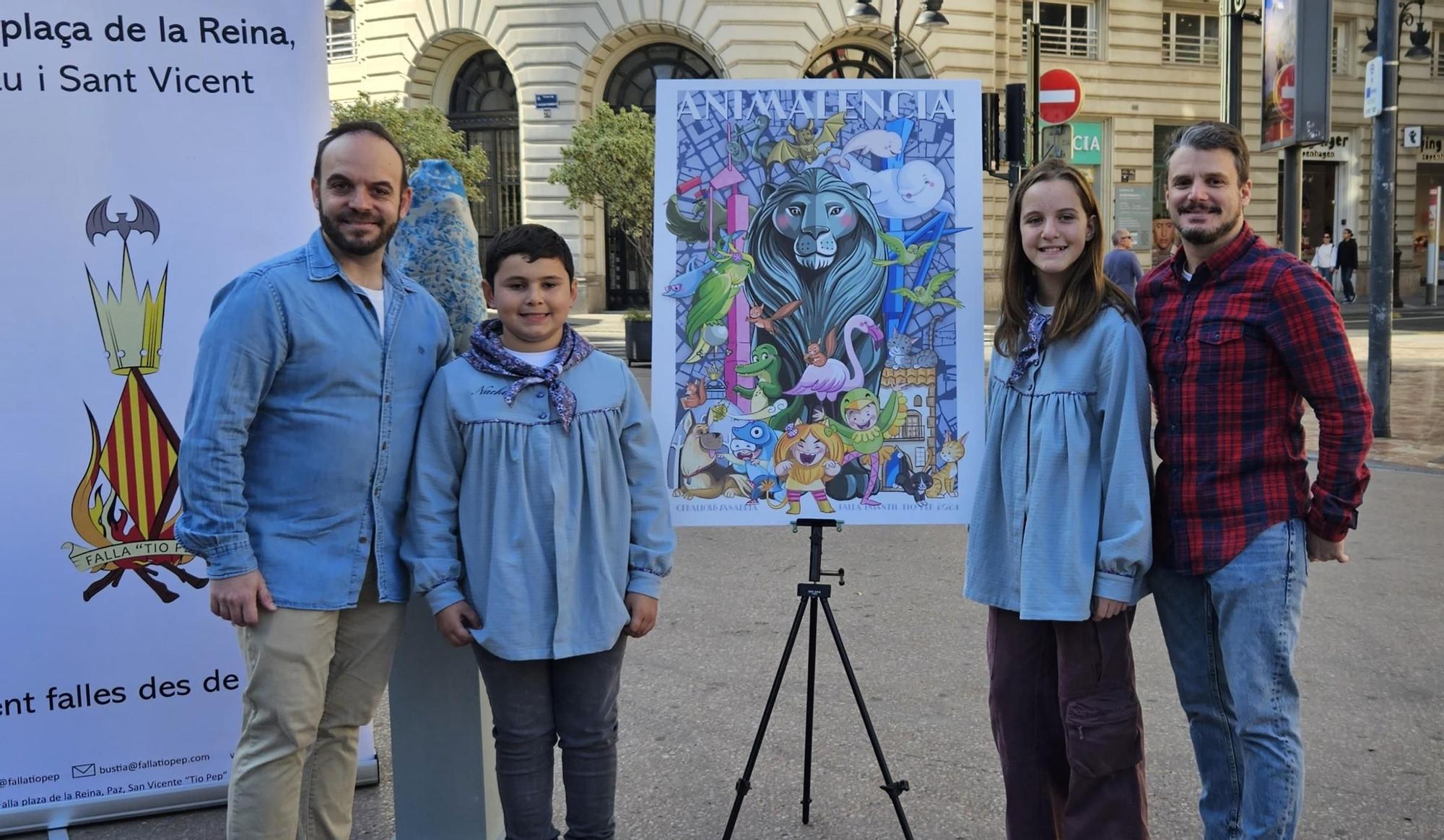 Presentación de la falla Reina-Paz infantil para la Sección Especial