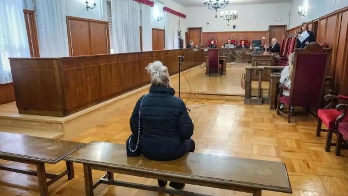 La mujer condenada por segunda vez, en el juicio de enero en la Audiencia Provincial de Badajoz.