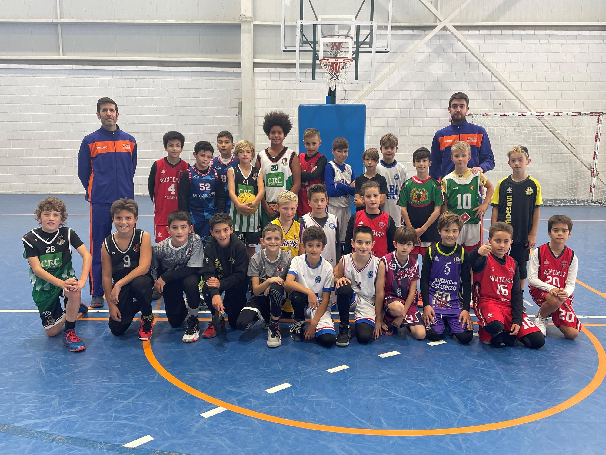 Los Alevines del 2011 disfrutaron este domingo de las Jornadas de Detección organizadas por la Federación de Baloncesto de la Comunitat Valenciana (FBCV).