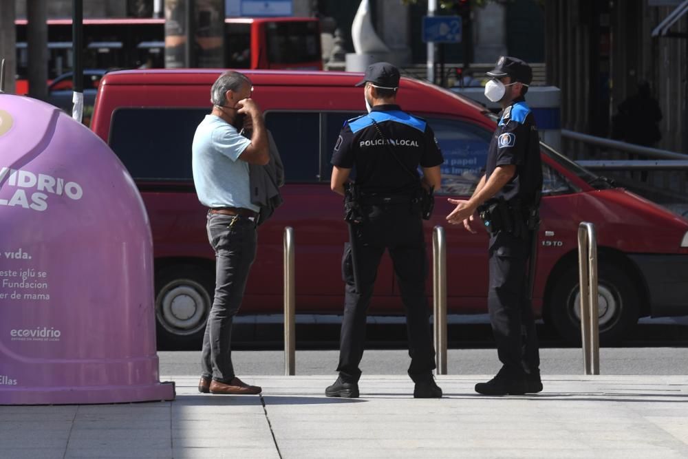 La Policía Local denunció el jueves a otras 37 personas por mal uso de la mascarilla.