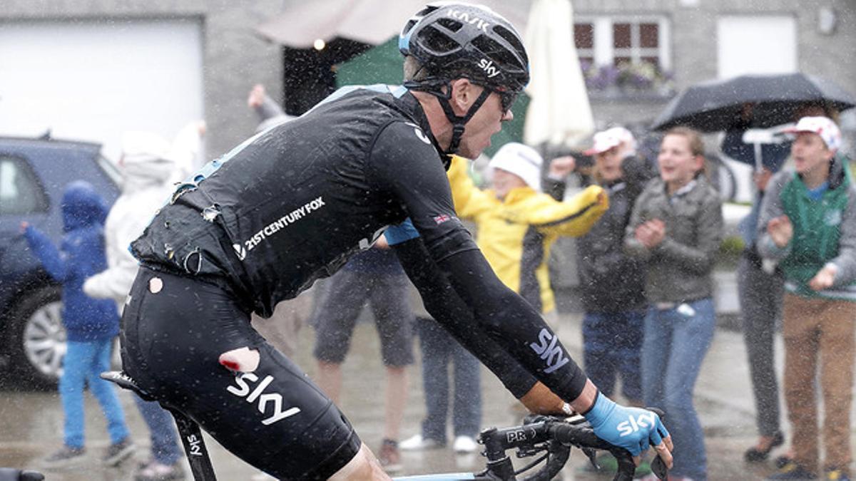 Chris Froome, antes de abandonar en la quinta etapa del Tour, este miércoles