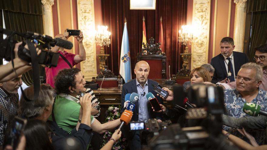 El partido de Jácome lleva a pleno una moción que tilda a la prensa de &quot;carroñeros&quot;