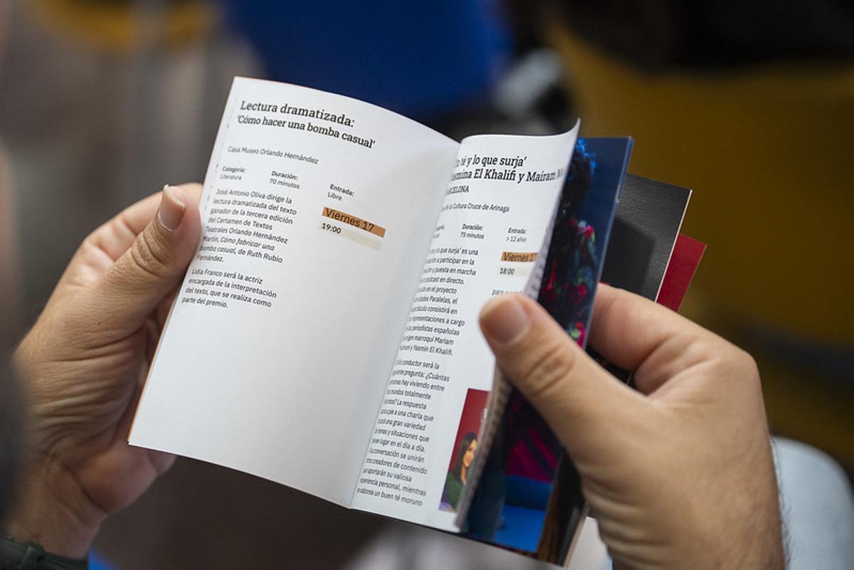 Programa del evento teatral.