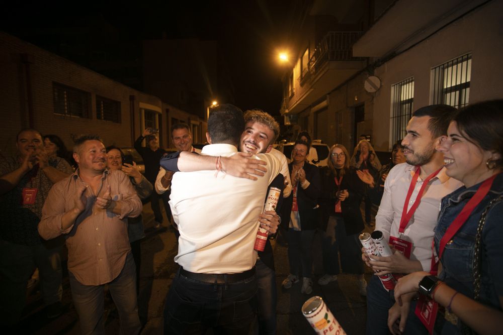 El PSPV-PSOE de Sagunt celebra en su sede una victoria histórica