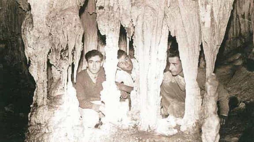 67 años de la  Cueva de Nerja: se adentraron persiguiendo murciélagos y encontraron la eternidad