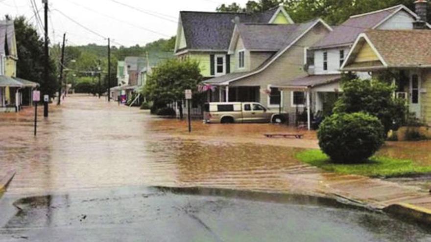 Una localidad del centro de Pennsylvania, inundada por las fuertes lluvias. / cnn