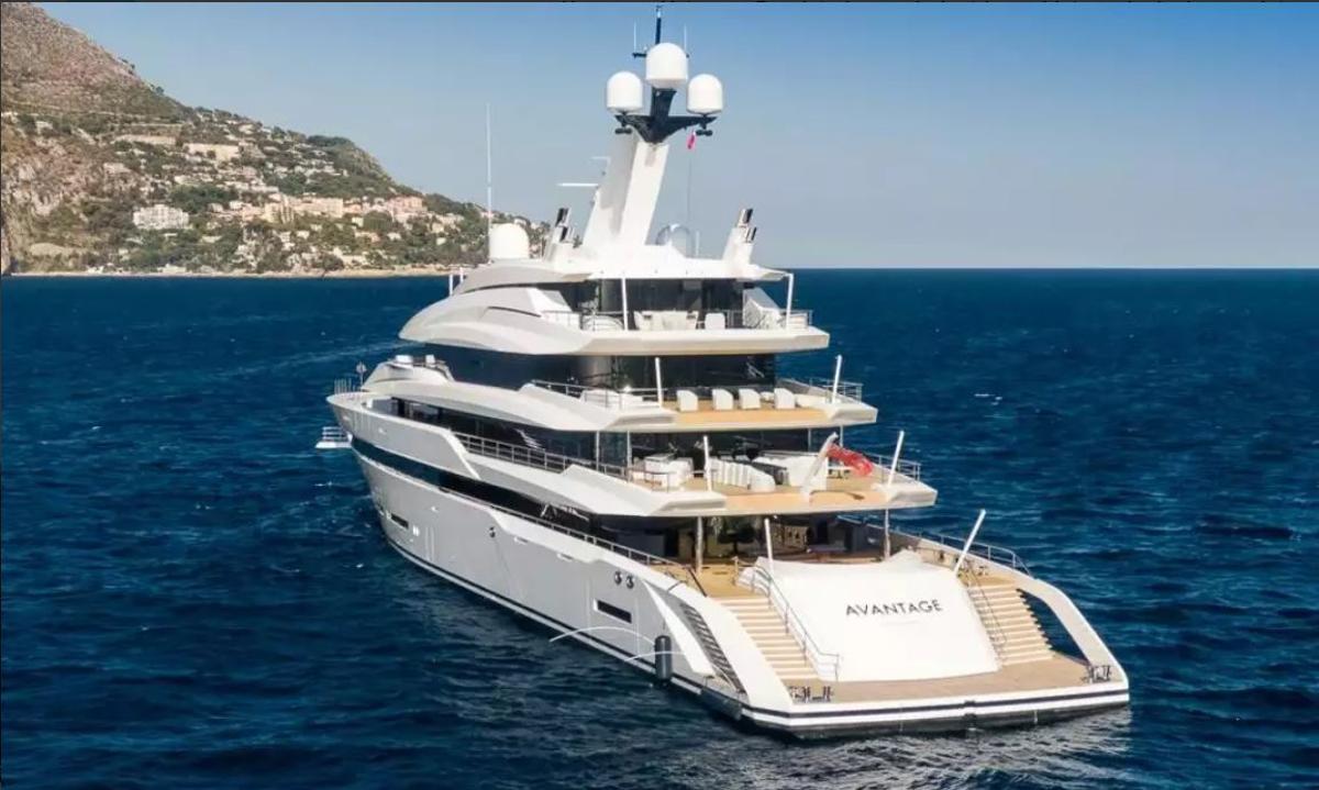 El yate Avantage