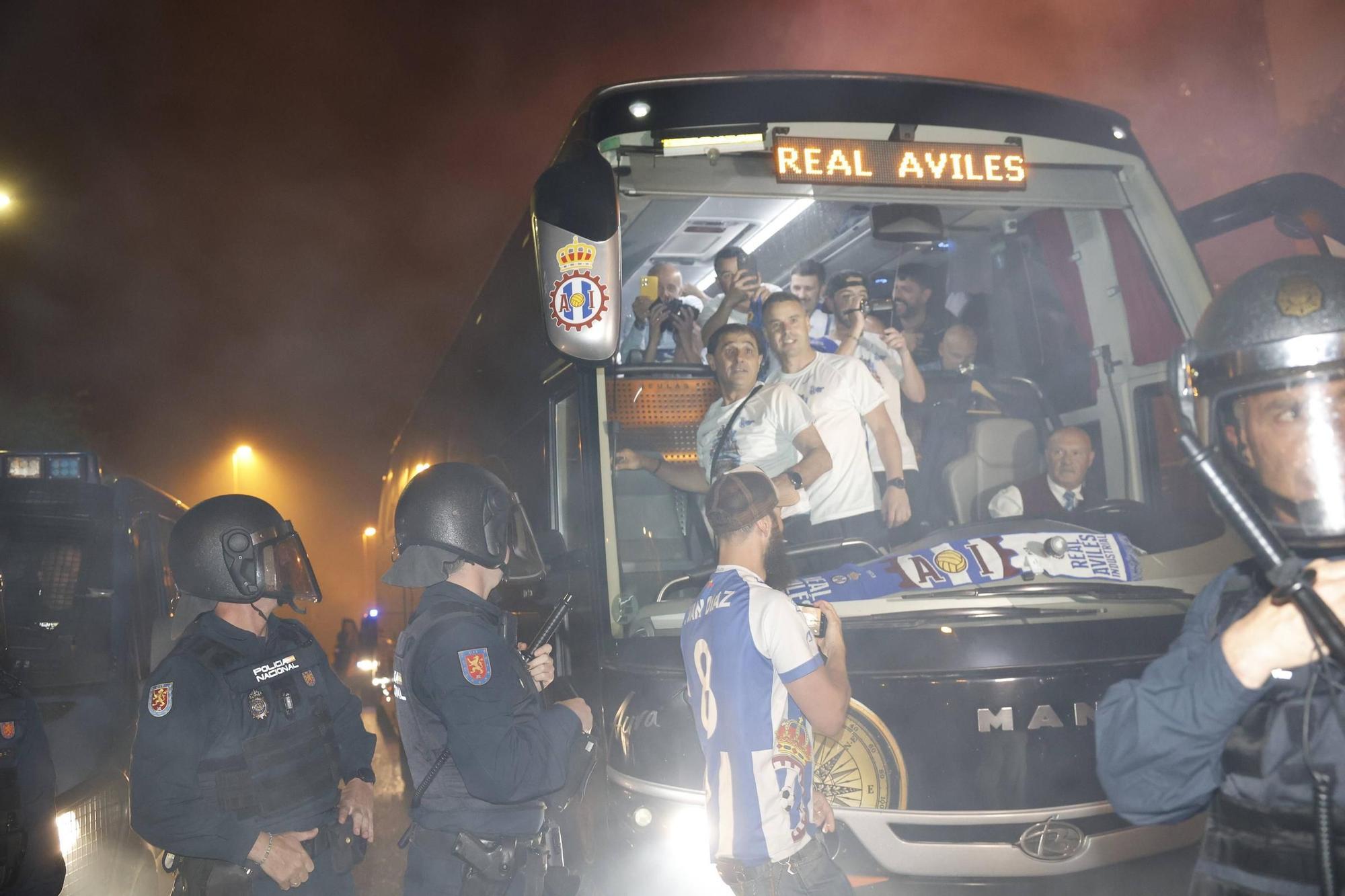 EN IMÁGENES: Locura en las calles de Avilés por el ascenso