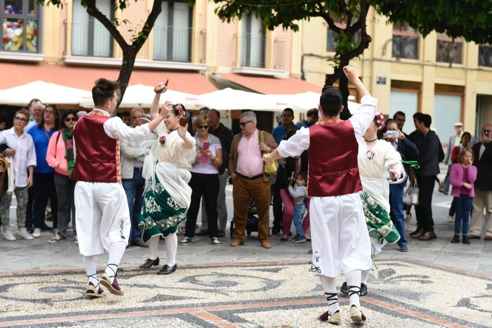 Folclore por el Día de los Mayos