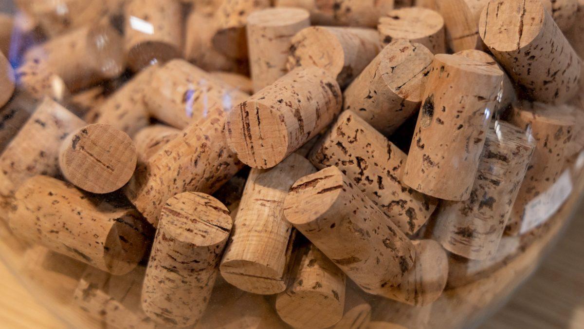 El 'truco del corcho' que puede ayudarte con tu coche