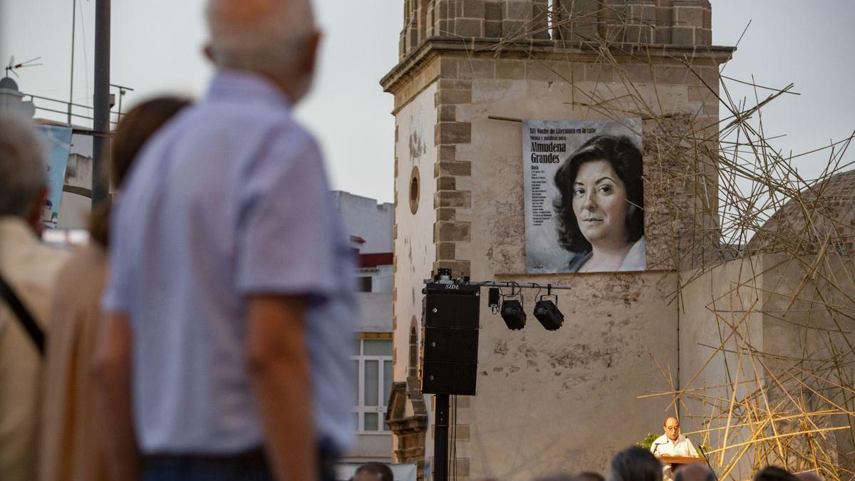 Homenaje a Almudena Grandes en Rota.