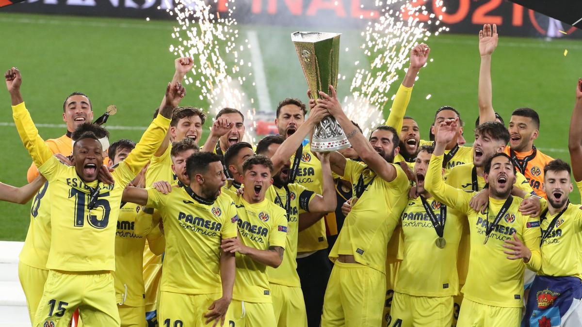 Villarreal CF celebrando su victoria en la Europa League .