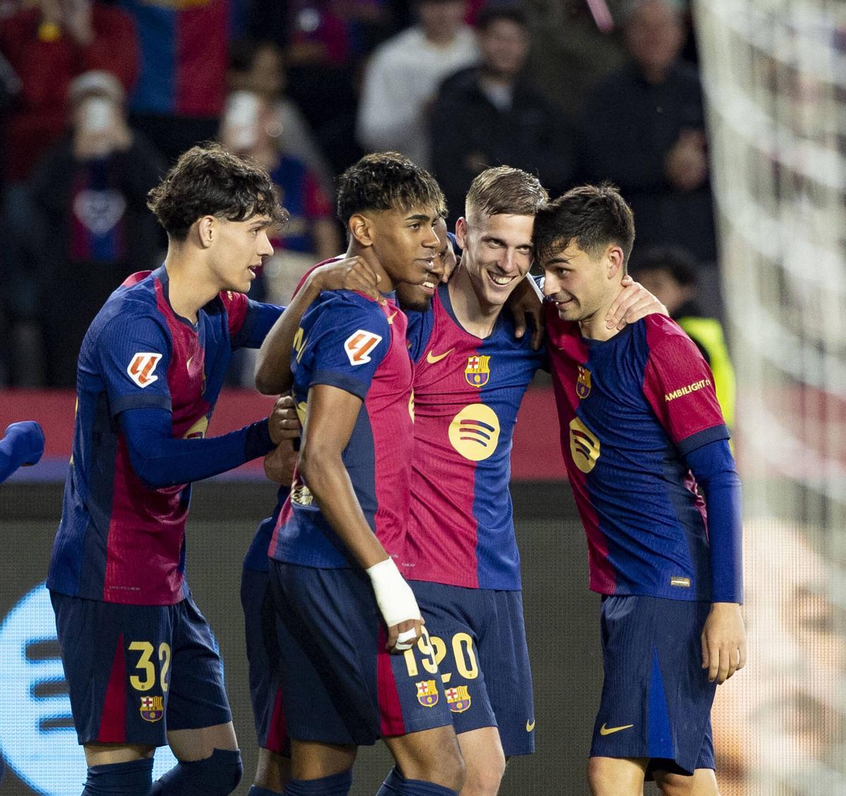 Dani Olmo celebra el gol al Mallorca