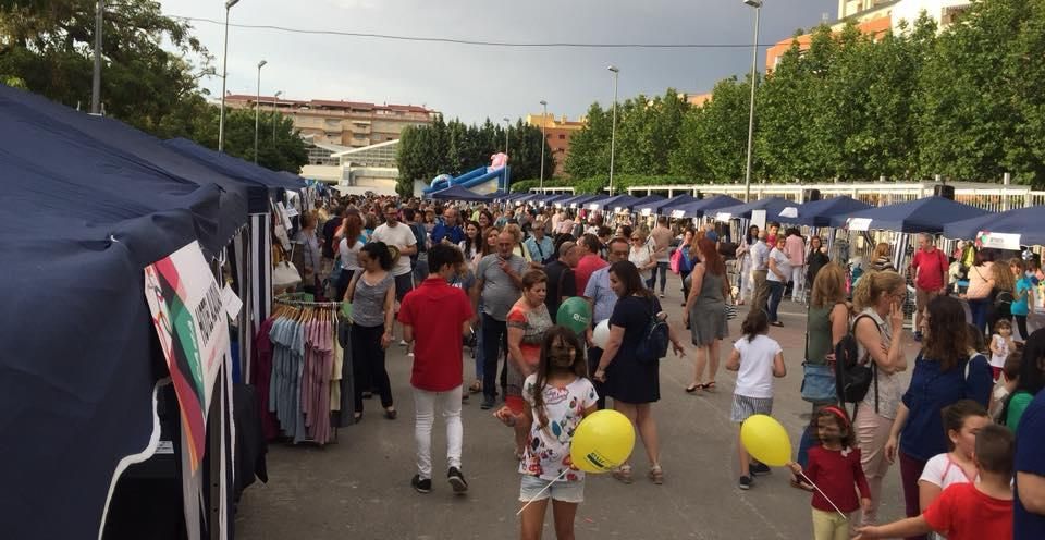 A peu de Carrer. Feria de comercio de Alaquàs.