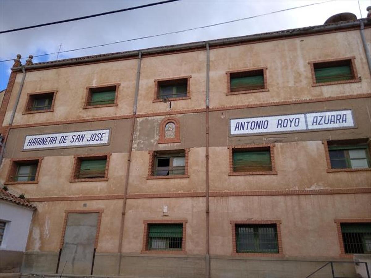 La harinera de Azuara se recupera como museo de la imprenta