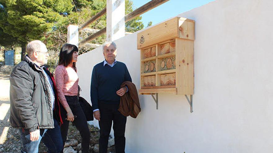 D&#039;esquerra a dreta, Segundo Ríos, Alexandra Eslava i Eduardo Galante.