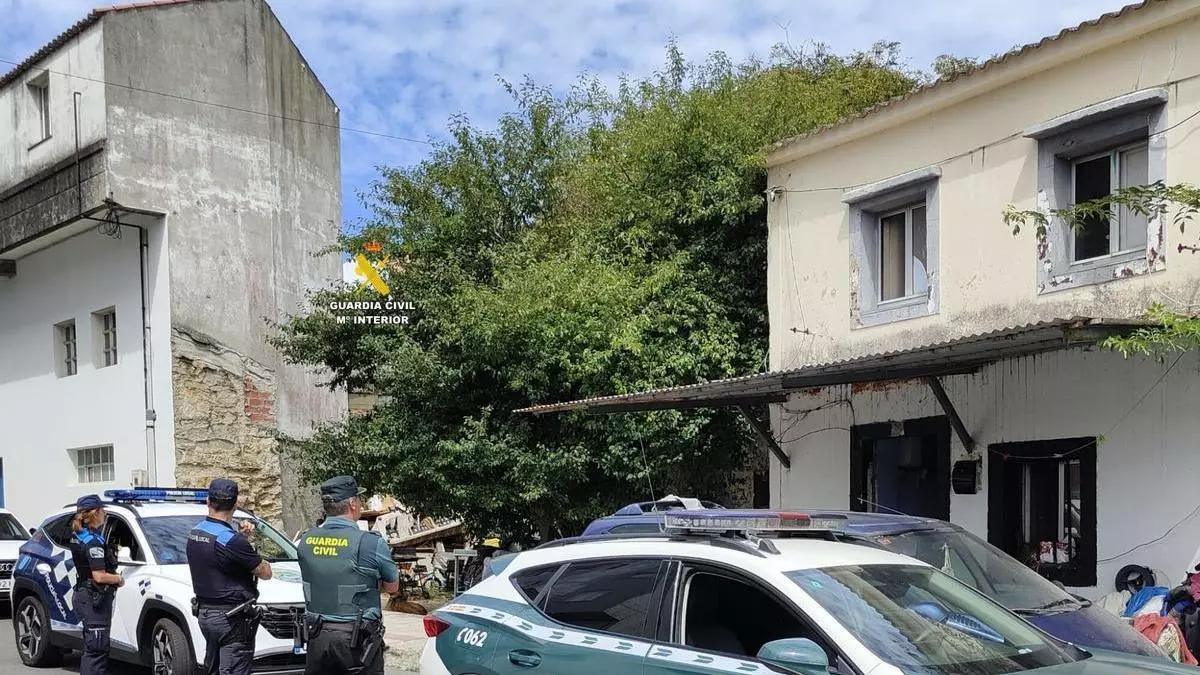 Seis personas detenidas en un operativo antidroga en Arteixo en el que se desarticularon cuatro puntos de venta