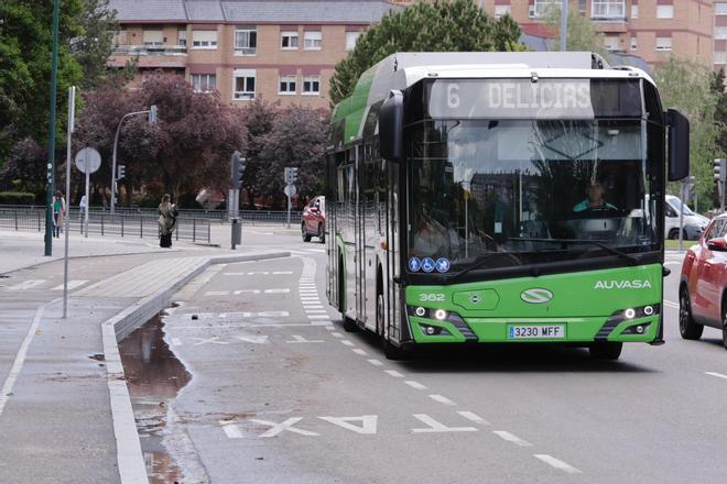 Un bote de gas pimienta en un autobús obliga a hospitalizar a dos mujeres en Valladolid