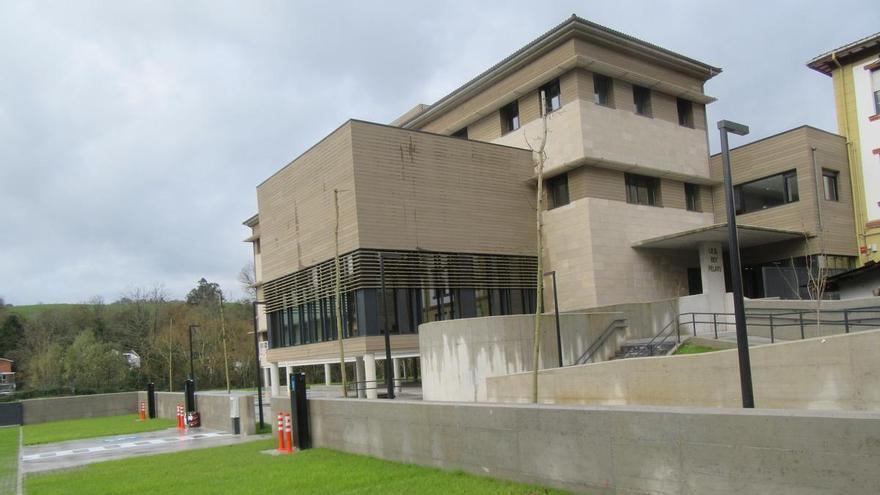 El alumnado del Instituto de Cangas de Onís ya recibe clases en el nuevo edificio