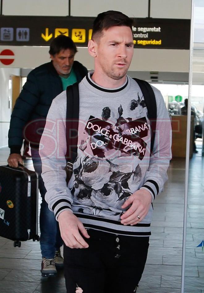 Leo Messi, a su llegada al aeropuerto de Barcelona.