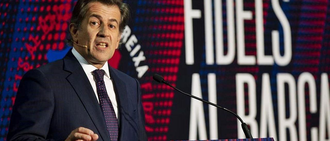 Toni Freixa explica su modelo de gestión durante un acto en la reciente carrera electoral a la presidencia del Fútbol Club Barcelona. | EL PERIÓDICO