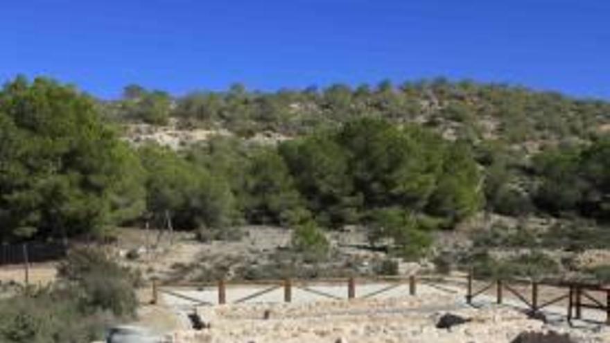 Restauran en Arenales una granja romana y una ermita del siglo XVII