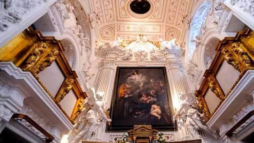 El oratorio de San Lorenzo, con la réplica del cuadro de Caravaggio.