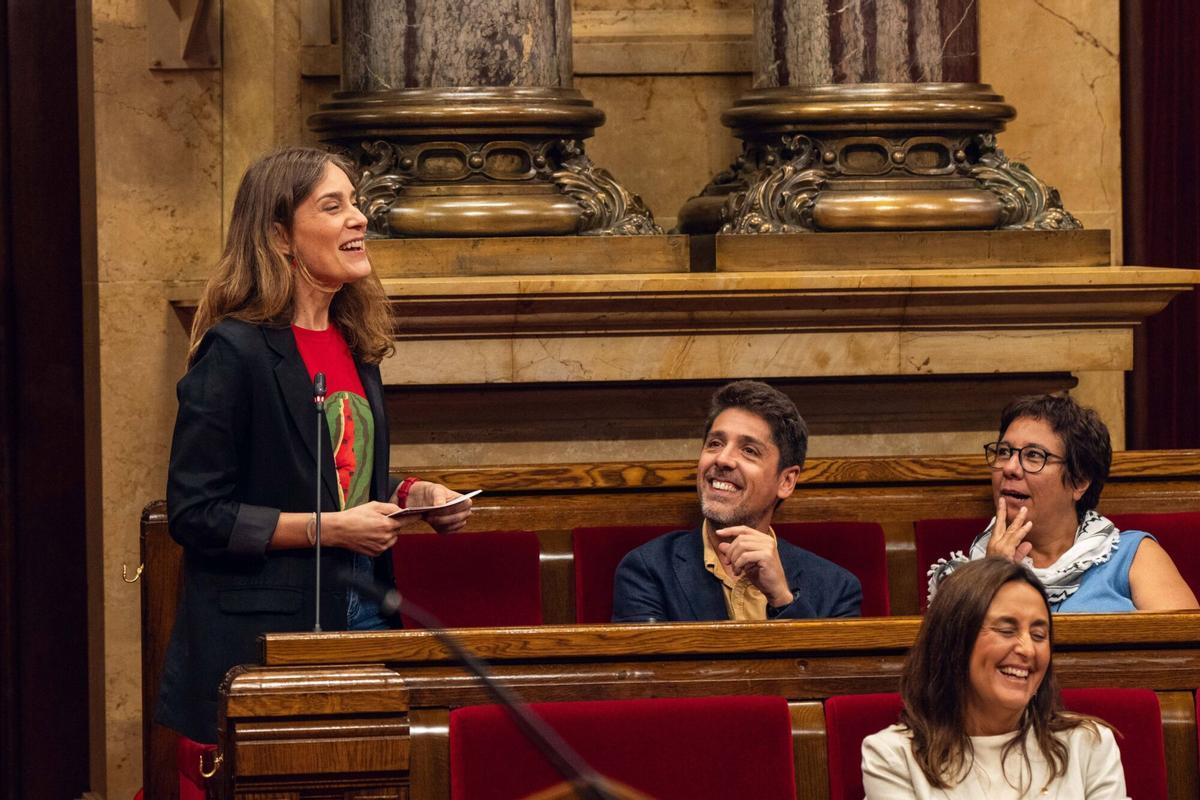 Barcelona, 30 de septiembre de 2025. Jéssica Albiach y David Cid Colomer, del grupo parlamentario dels Comuns, durante la sesión de control en el Parlament de Catalunya. Foto de Zowy Voeten