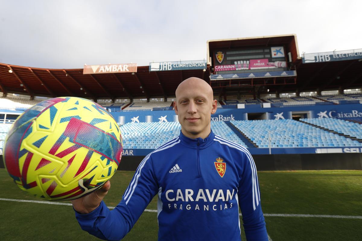 Mollejo asegura que el Zaragoza tiene nivel para mejorar y dar el salto a la zona de la promoción.