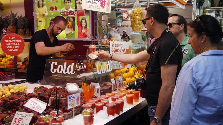 Venta de zumos en el Mercado Central.