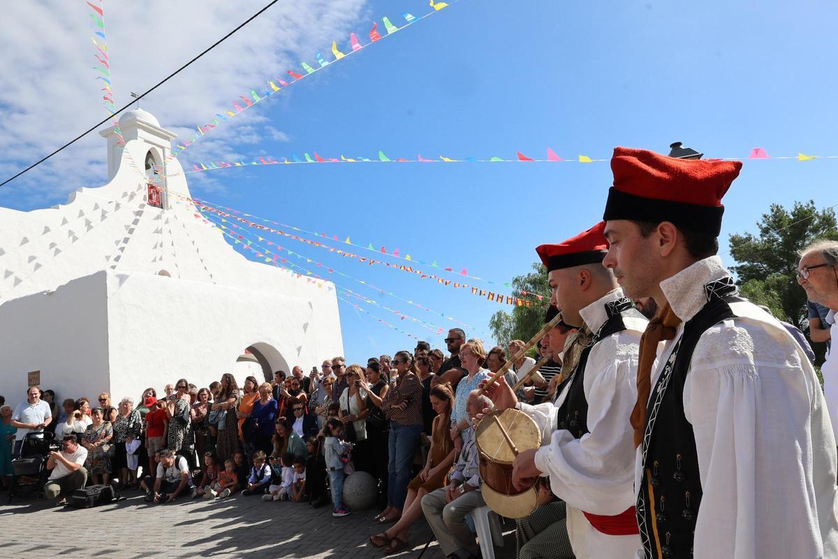 Todas las fotos de las fiestas patronales de Sant Rafel Todas las fotos de las fiestas patronales de Sant Rafel