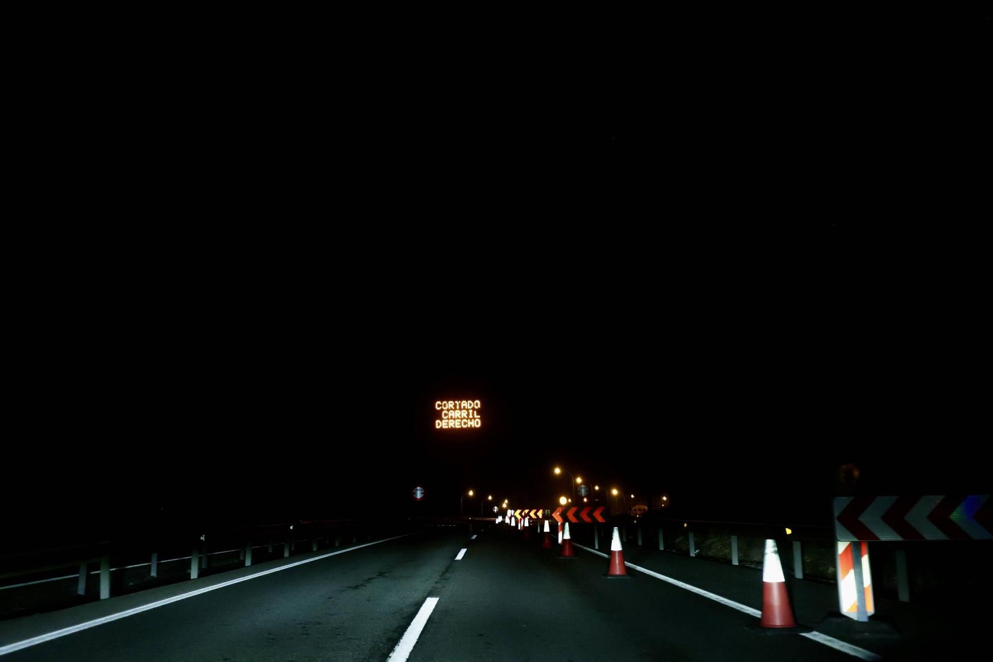EN IMÁGENES: Así se circula por la autopista del Huerna tras su reapertura con un paso provisional en el tramo del argayo