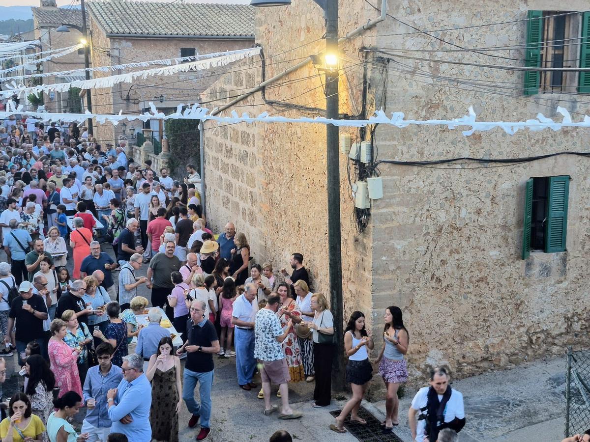 Pòrtol celebra la Festa de la Trinitat, patrona de los alfareros.