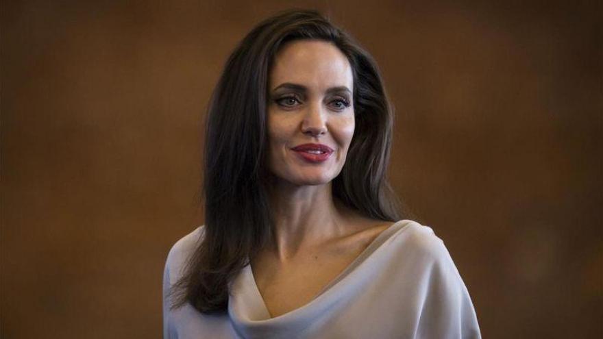 Angelina Jolie podría perder las custodia de sus hijos