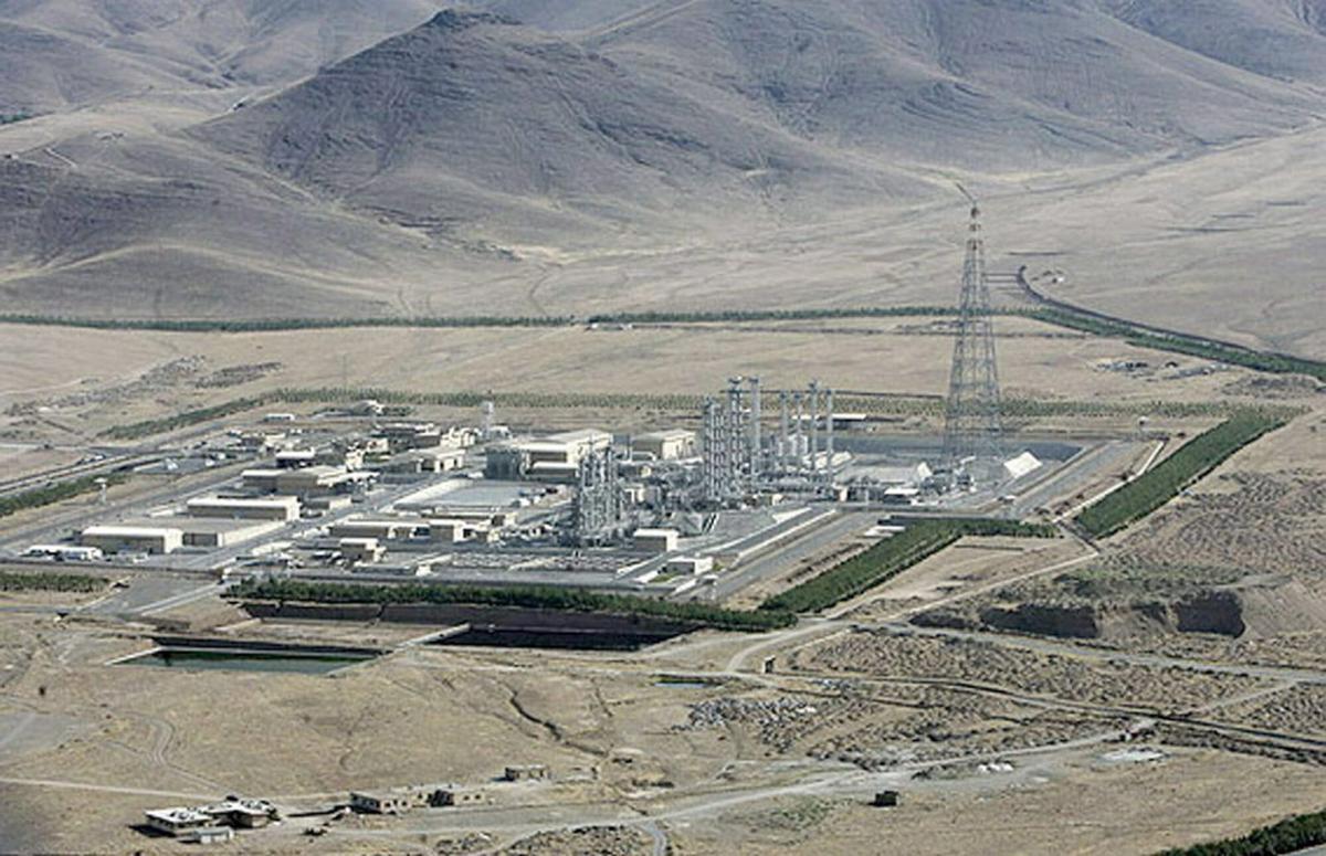 Fotografía aérea de la planta en la zona de Arak, al suroeste de Teherán, para la producción del agua pesada, en el centro de Irán.