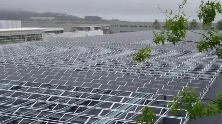 Placas fotovoltaicas instaladas por Inditex en Sabón. |  LOC