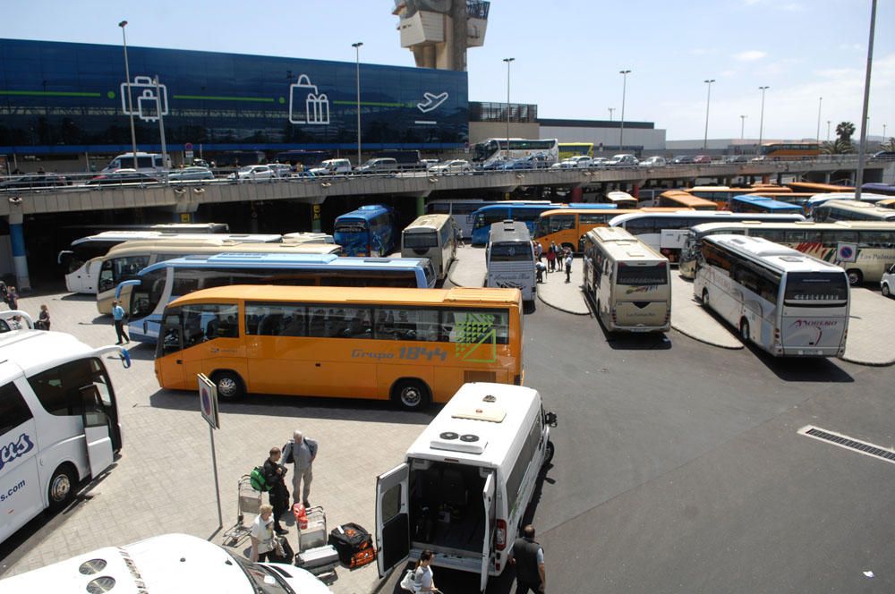 Llegada viajeros al aeropuerto de Gran Canaria