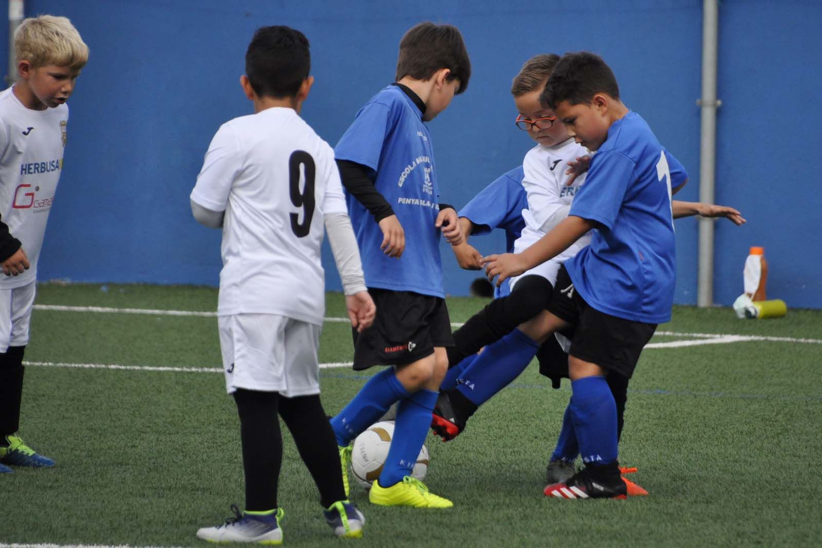 El fútbol base vuelve a sonreír