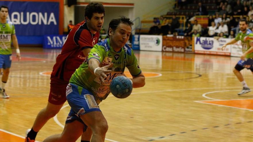 Carletes, durante un partido en el Ángel Nieto.